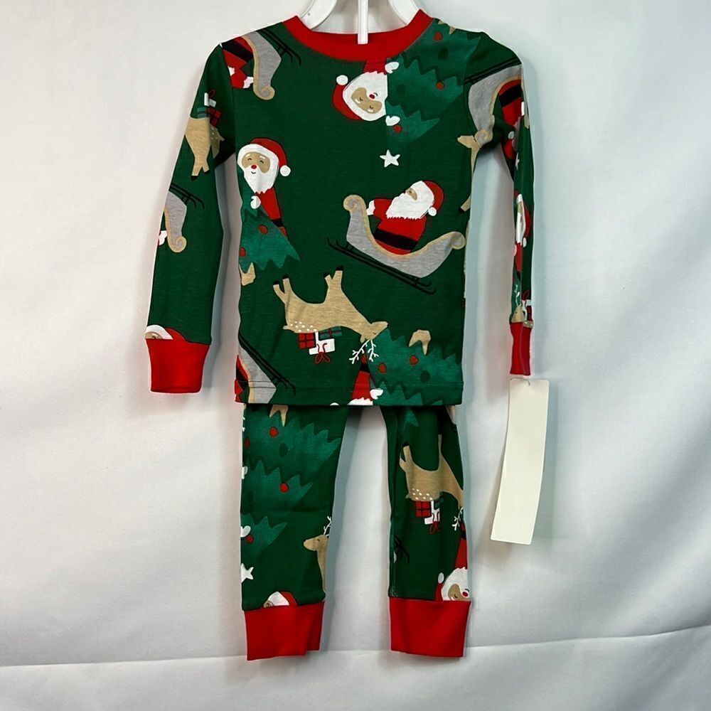 CarterâsâGreenâandâRedâTanâSantaâ2-pieceâpajamasâSizeâ2TâNWT